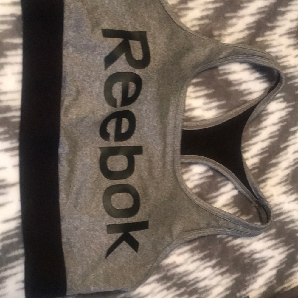 Lady sports bra